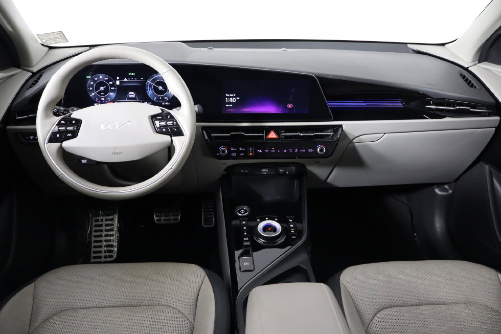 Used 2023 Kia Niro Wave w/ Wave Preserve Package FWD image 13
