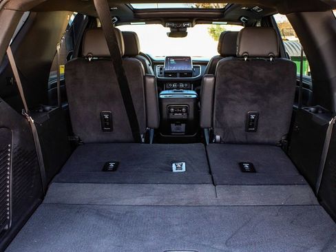 Used 2023 Chevrolet Tahoe High Country AWD/4WD image 46