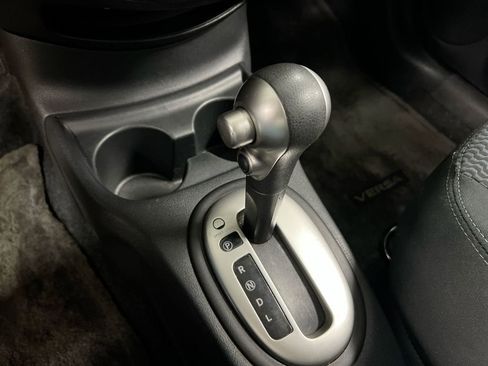 Used 2015 Nissan Versa Note SV FWD image 11