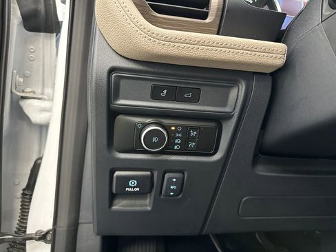 Used 2024 Ford Expedition Max Limited AWD/4WD image 36