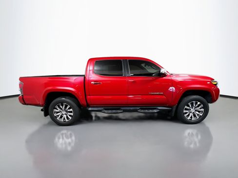 Used 2022 Toyota Tacoma Limited image 3
