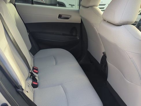 Used 2025 Toyota Corolla Cross L image 21