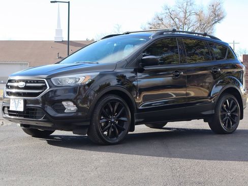 Used 2017 Ford Escape SE w/ Equipment Group 201A image 11