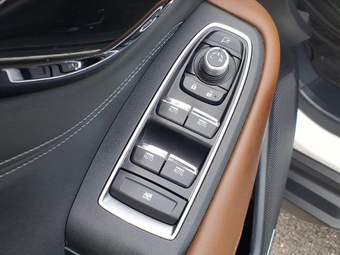 Used 2020 Subaru Outback Touring image 12