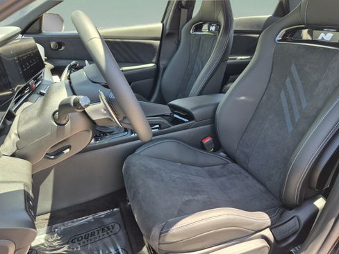 New 2026 Hyundai Elantra N FWD image 18