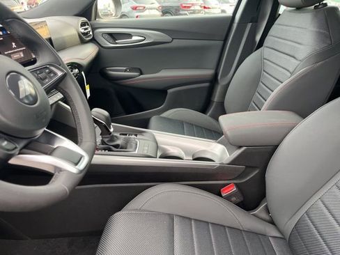 New 2025 Dodge Hornet GT image 9