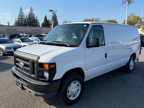 Used 2009 Ford E-150 and Econoline 150 image 1