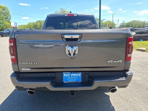 Used 2022 RAM 1500 Limited w/ Body Color Bumper Group AWD/4WD image 5
