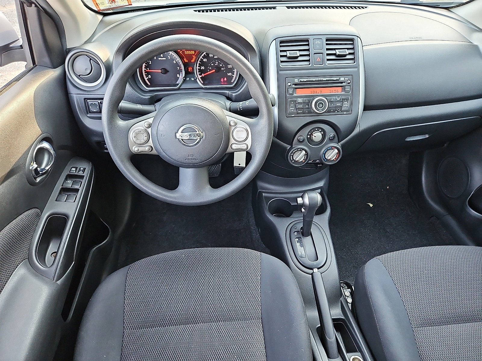 Used 2013 Nissan Versa SV w/ Convenience Pkg FWD image 11