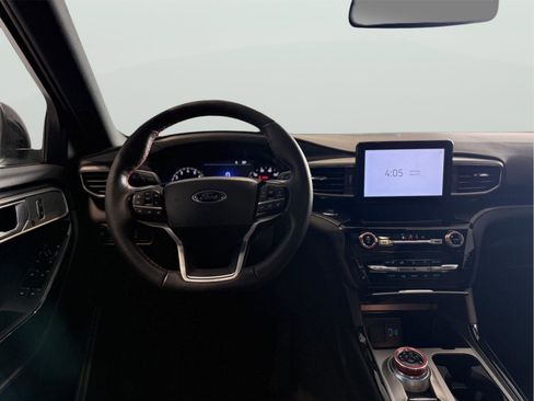 Used 2023 Ford Explorer ST-Line w/ Class IV Trailer Tow Package image 12