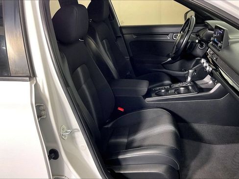 Used 2022 Honda Civic Sport image 9