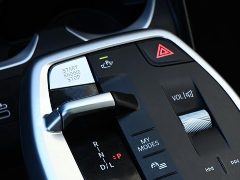 Certified 2025 BMW X2 xDrive28i image 21