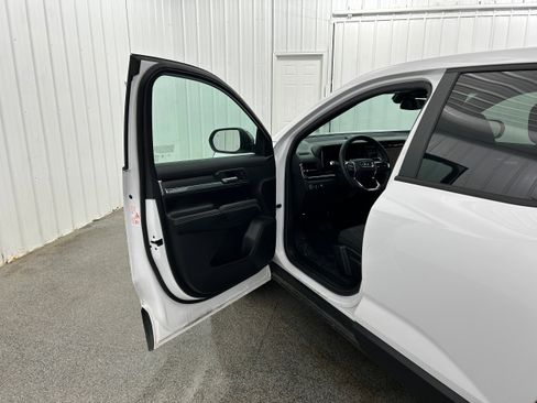 Used 2025 GMC Terrain Elevation AWD/4WD image 21