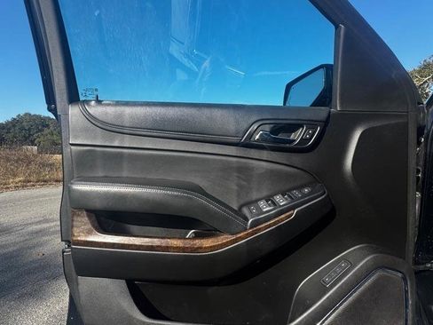 Used 2020 Chevrolet Tahoe LT image 9