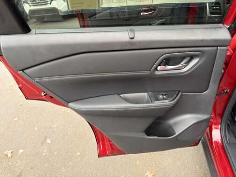 New 2026 Nissan Rogue SV image 29