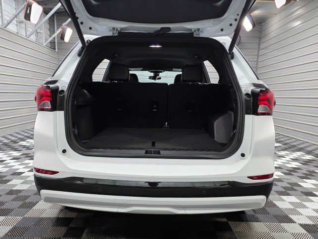 Used 2022 Chevrolet Equinox RS AWD/4WD image 35