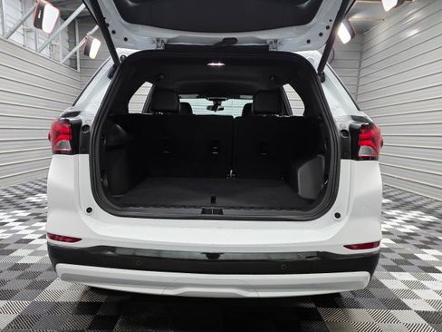 Used 2022 Chevrolet Equinox RS AWD/4WD image 35