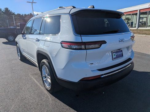 Used 2021 Jeep Grand Cherokee L Laredo w/ Luxury Tech Group I image 3