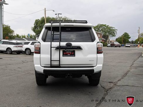 Used 2021 Toyota 4Runner TRD Off-Road AWD/4WD image 15