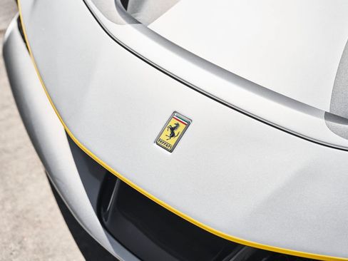 Used 2021 Ferrari SF90 Stradale AWD/4WD image 7