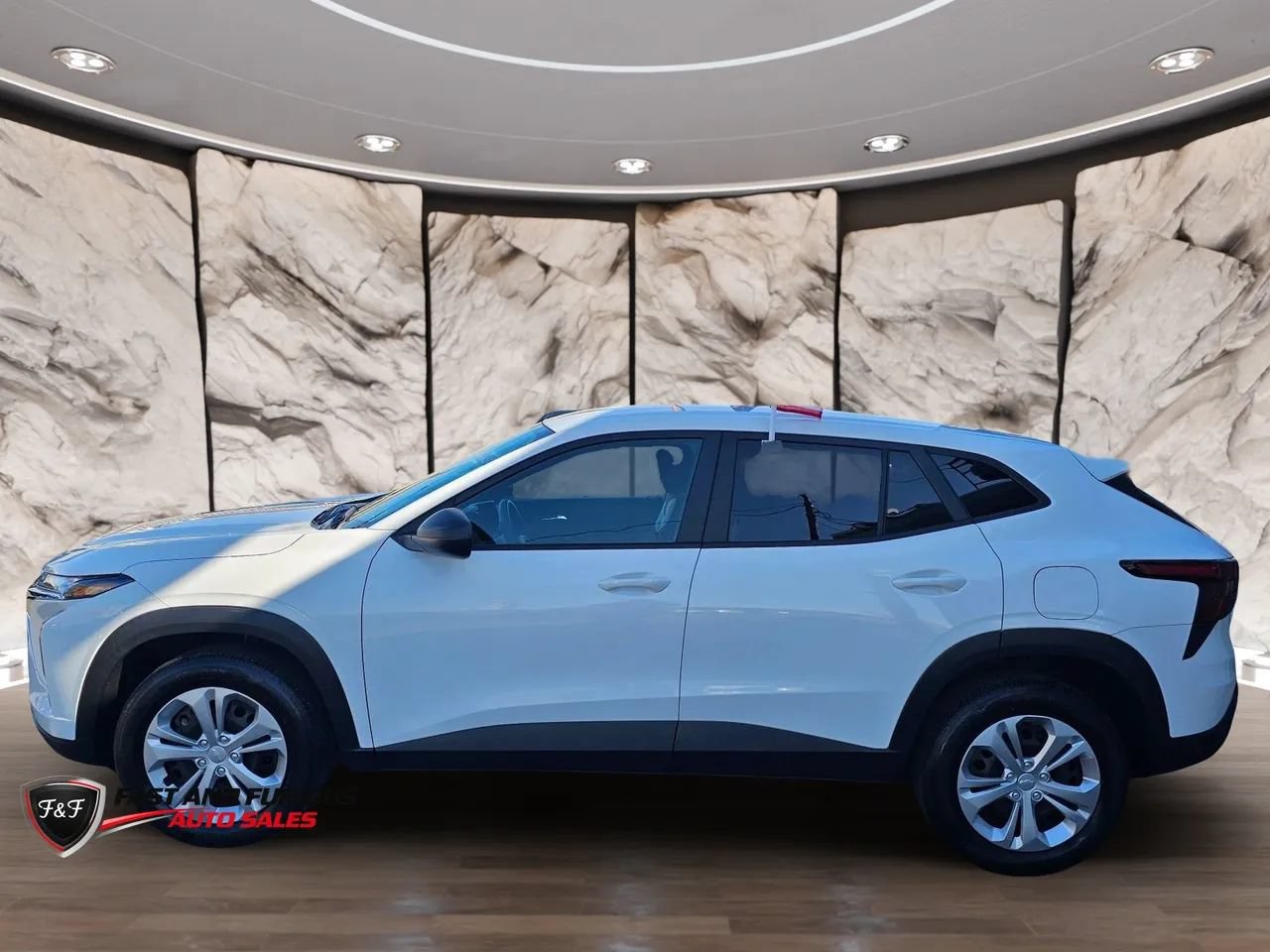 Used 2024 Chevrolet Trax LS FWD image 5