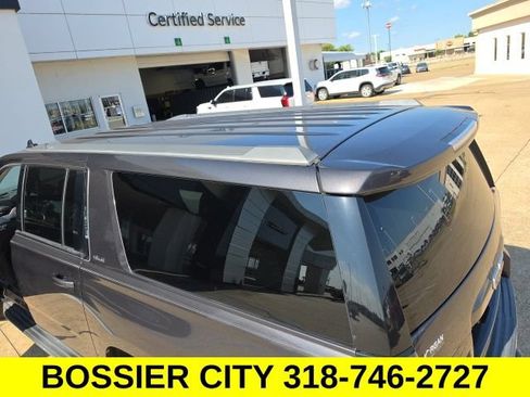 Used 2018 GMC Yukon XL SLE w/ SLE Value Package RWD image 8