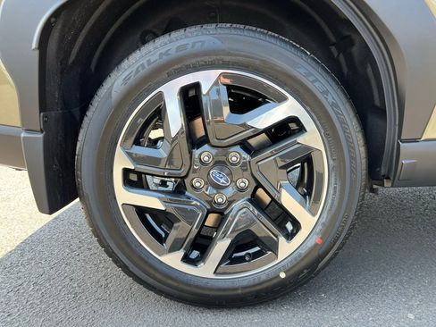 Certified 2025 Subaru Forester Limited AWD/4WD image 8