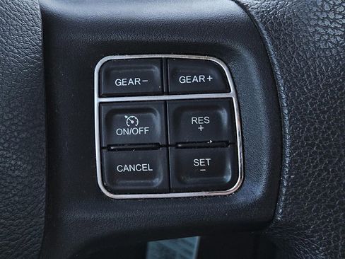 Used 2020 RAM 1500 Classic SLT image 18