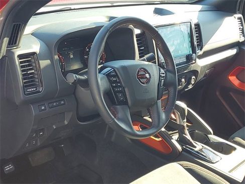 Used 2022 Nissan Frontier PRO-4X w/ Off-Road Protection Package image 9