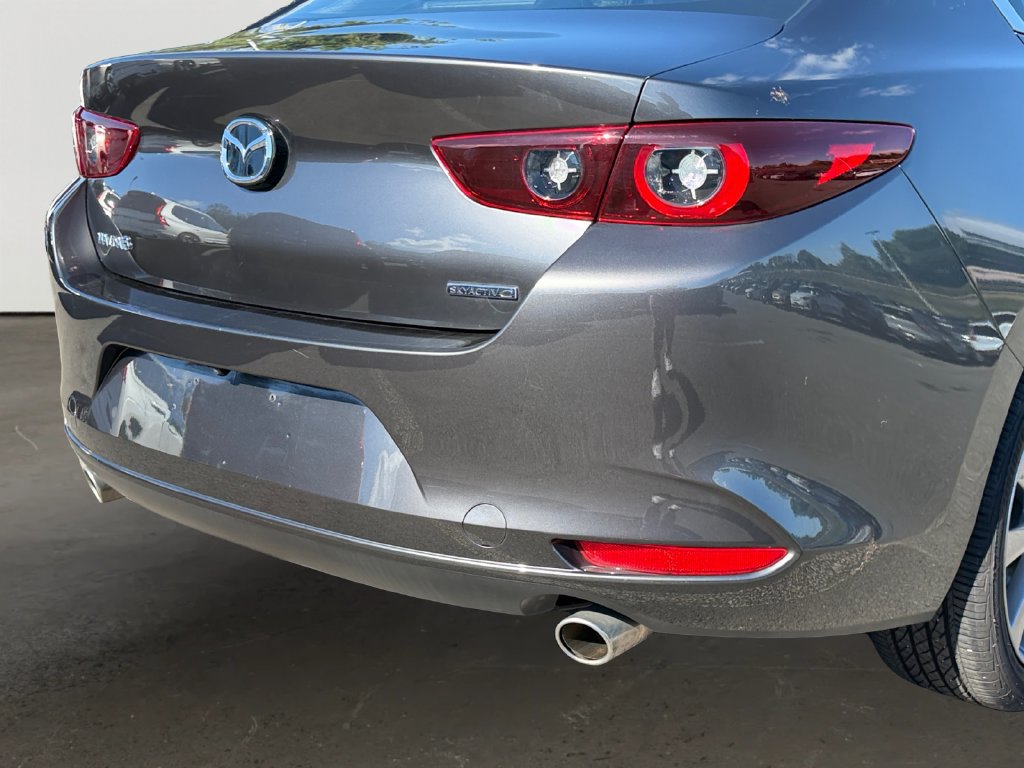 Used 2025 MAZDA MAZDA3 s FWD image 10