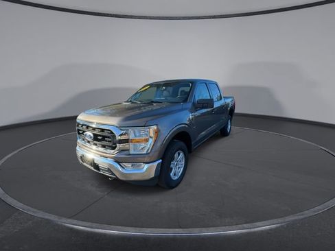 Used 2022 Ford F150 XLT w/ Equipment Group 301A Mid image 8