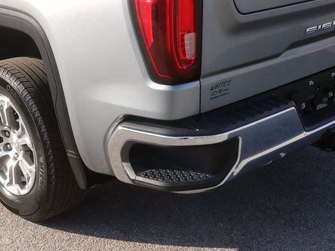 Used 2025 GMC Sierra 1500 SLT image 8