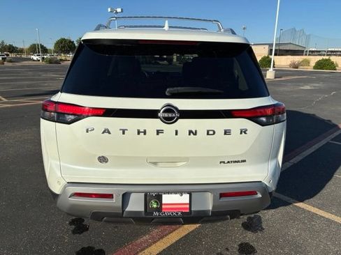 Certified 2023 Nissan Pathfinder Platinum FWD image 5