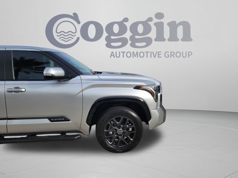 Used 2024 Toyota Tundra Platinum AWD/4WD image 35
