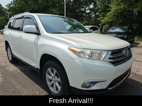 Used 2013 Toyota Highlander Plus AWD/4WD image 13