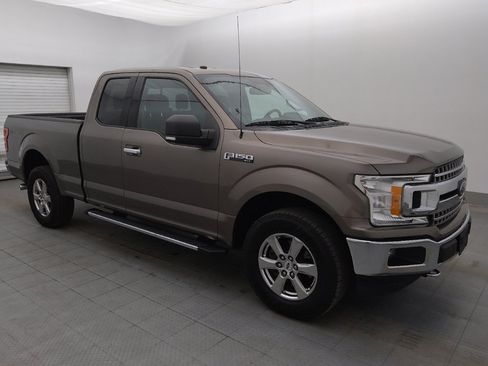 Used 2018 Ford F150 XLT w/ Equipment Group 302A Luxury AWD/4WD image 11