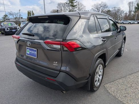 Used 2022 Toyota RAV4 LE AWD/4WD image 6