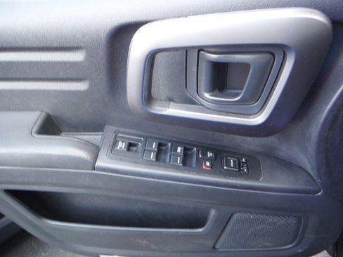 Used 2014 Honda Ridgeline SE image 22