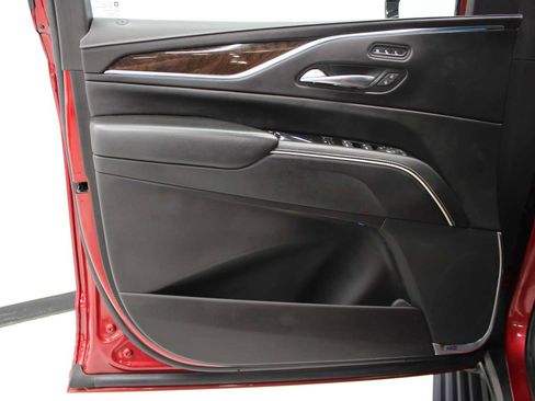 Certified 2023 Cadillac Escalade Sport Platinum image 17