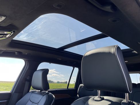 Used 2024 Jeep Grand Cherokee L Summit image 6