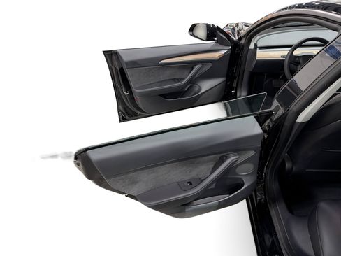 Certified 2023 Tesla Model 3 Long Range AWD/4WD image 10