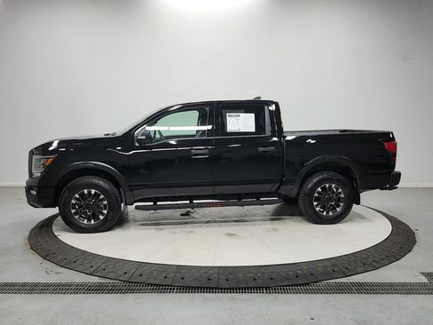 Used 2024 Nissan Titan PRO-4X w/ Pro-4x Convenience Package AWD/4WD image 4