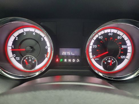 Used 2015 Dodge Grand Caravan American Value Package image 23