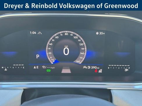 New 2026 Volkswagen Taos SE image 15