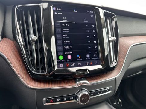 Certified 2023 Volvo XC60 B5 Plus w/ Climate Package AWD/4WD image 21