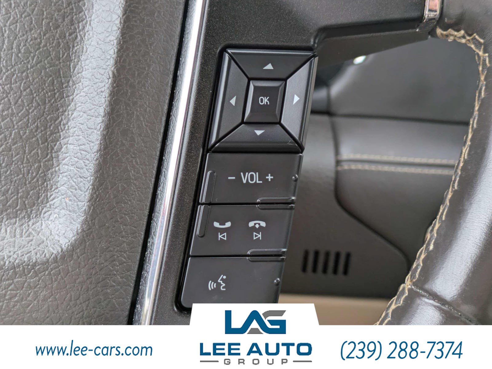 Used 2015 Lincoln Navigator 4WD w/ Equipment Group 101A Reserve image 24