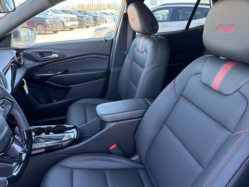 New 2026 Chevrolet Trax RS w/ Sunroof Package image 5