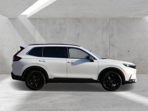 Used 2025 Honda CR-V Sport Touring image 2