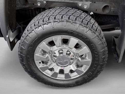 Used 2018 GMC Sierra 2500 Denali w/ Duramax Plus Package image 8