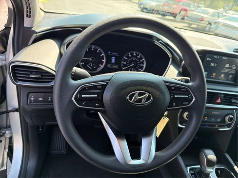 Used 2020 Hyundai Santa Fe SE AWD/4WD image 18
